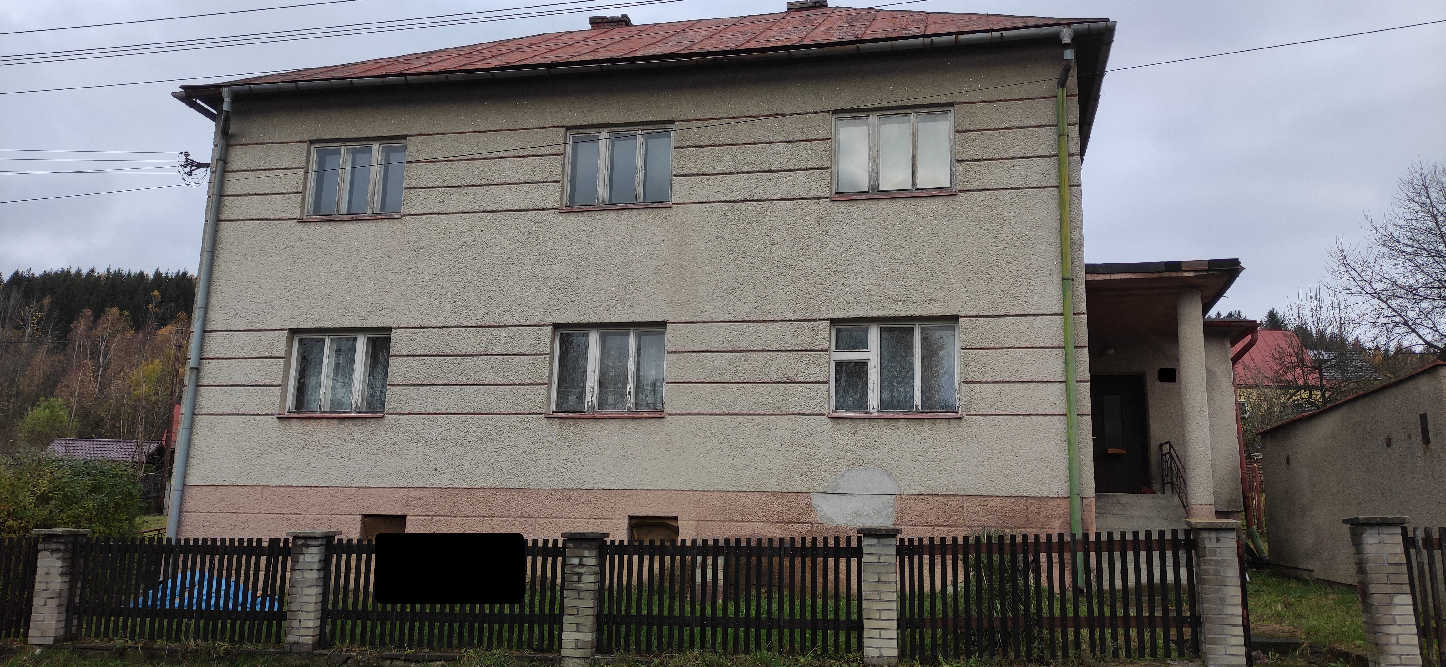 Dom, Hlavice, Klokočov