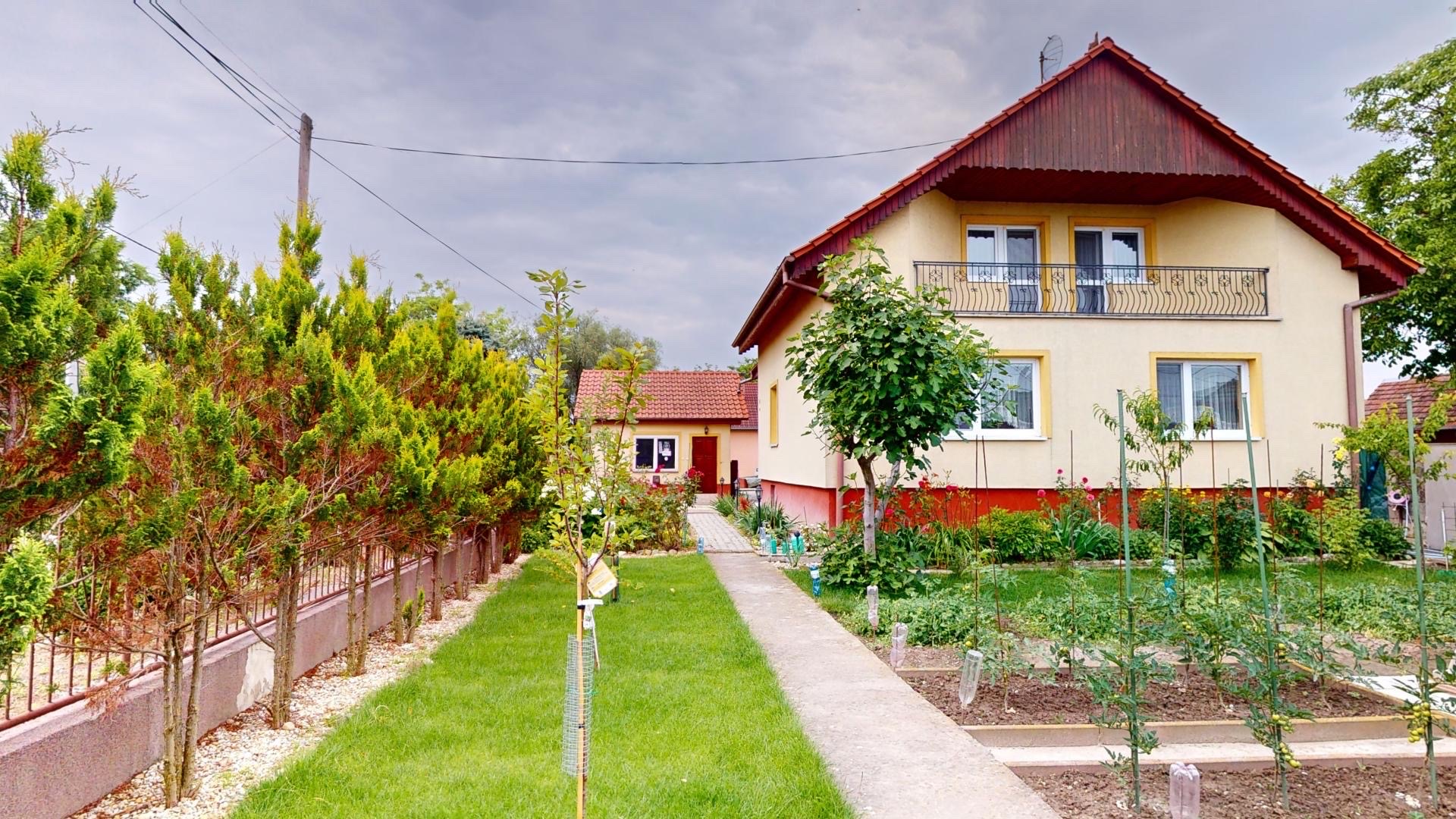 Dom, Vodárenská, Gabčíkovo