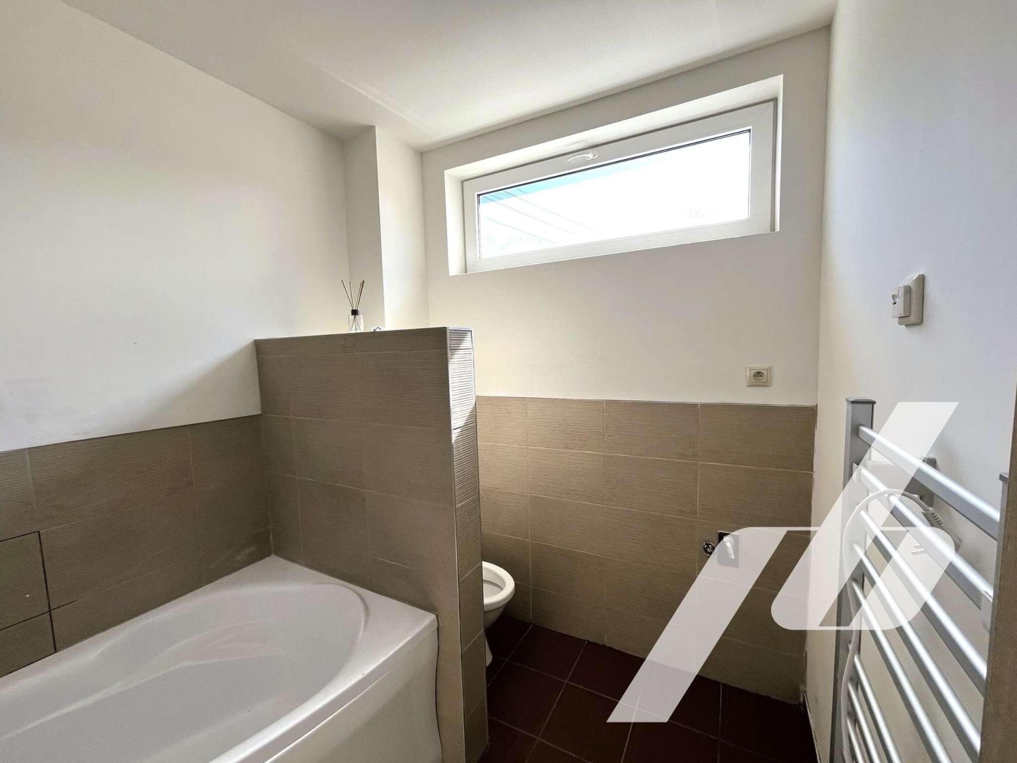 Dom, ., Divinka - Lalinok