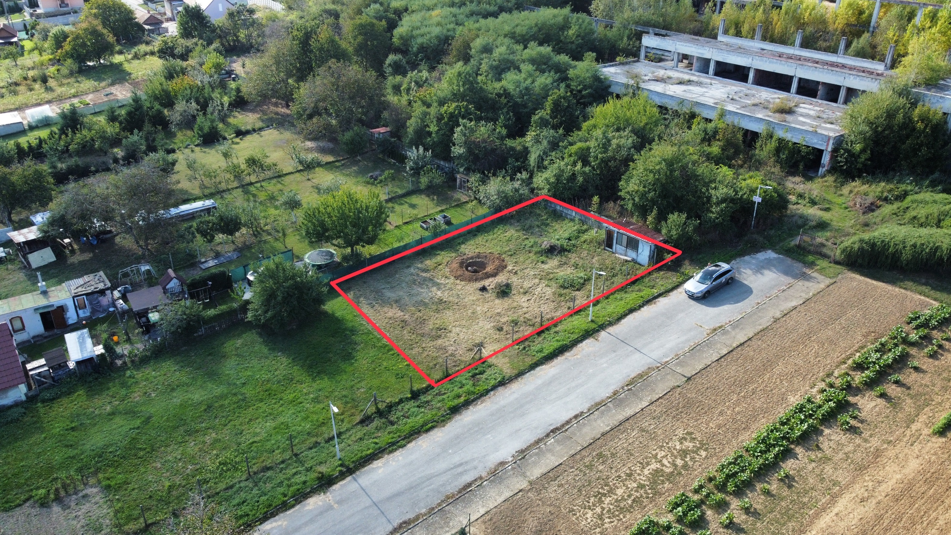 Pozemok, Školská, Krušovce